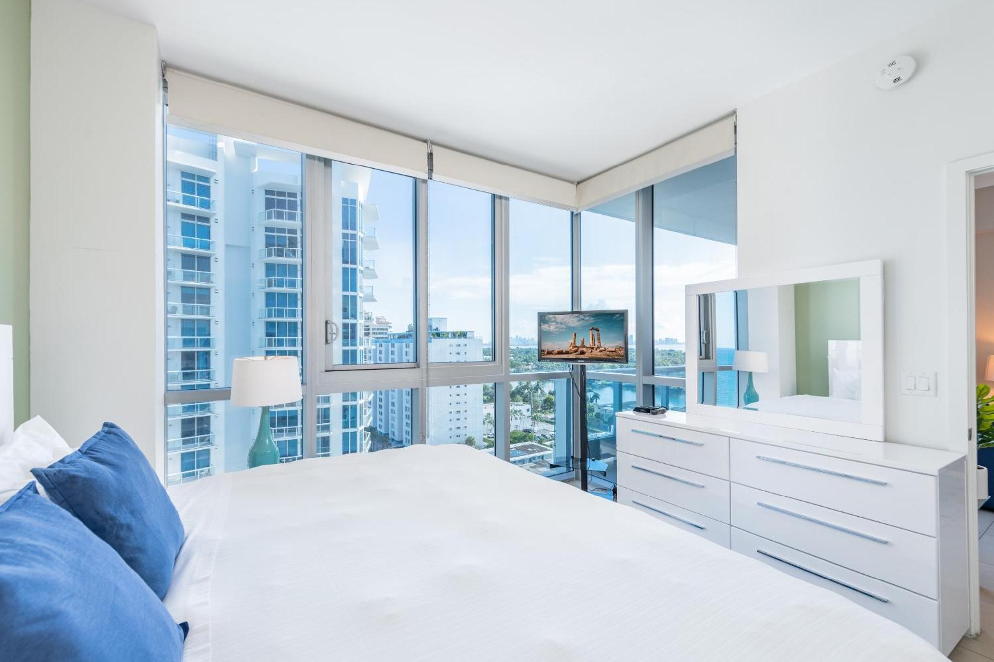 Bluebird Suites Monte Carlo Miami Beach Kamer foto