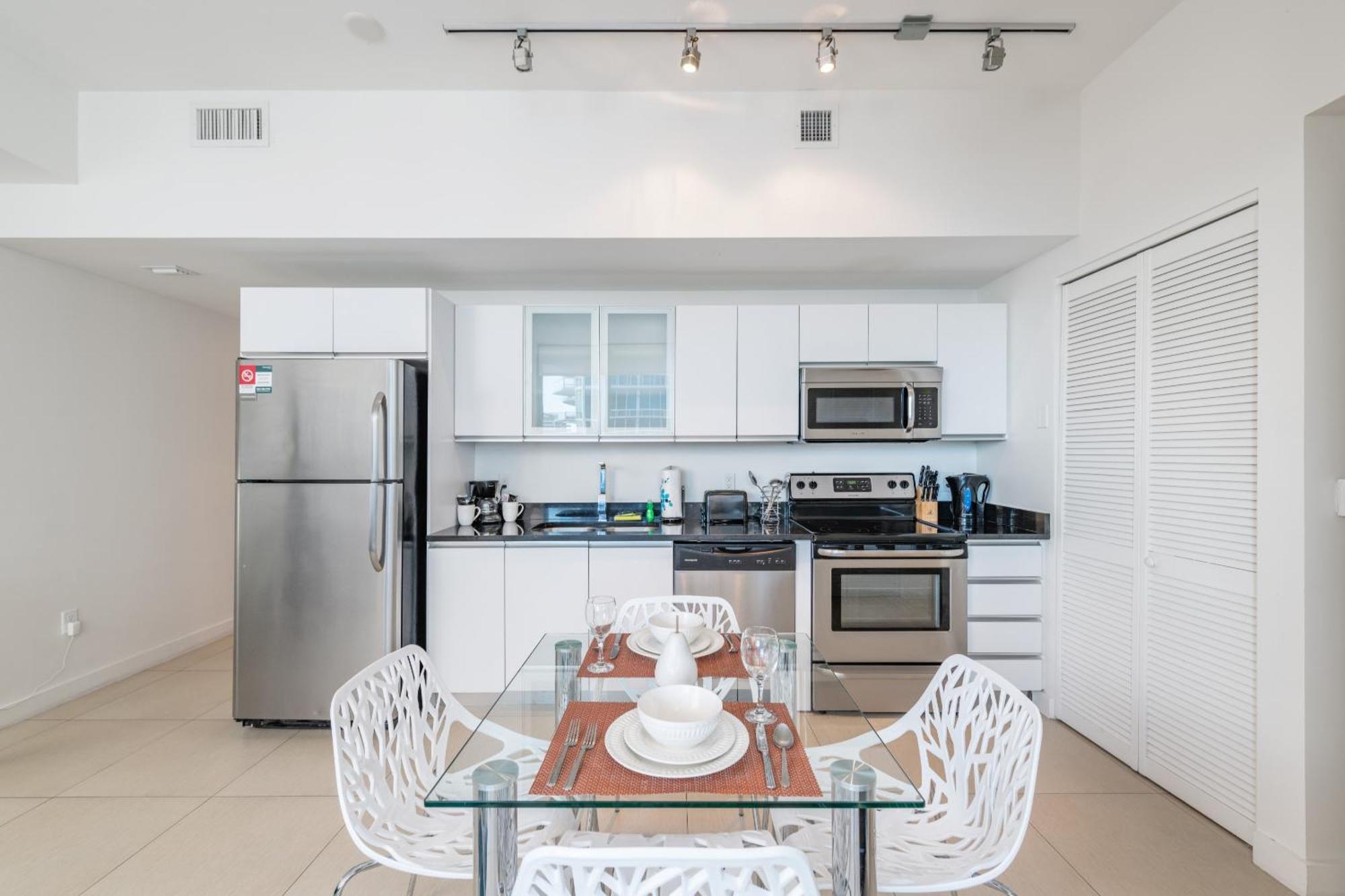 Bluebird Suites Monte Carlo Miami Beach Kamer foto