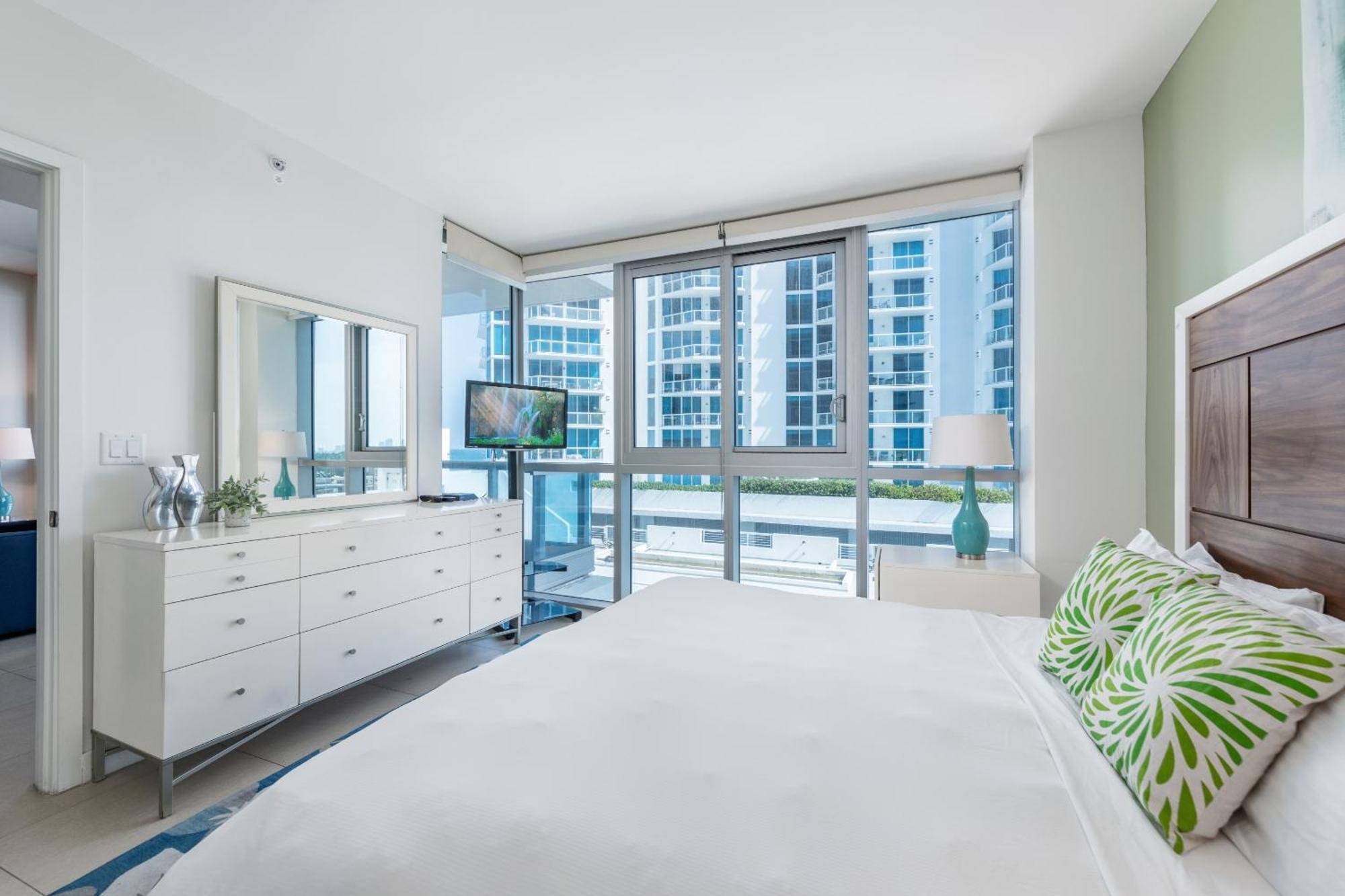 Bluebird Suites Monte Carlo Miami Beach Kamer foto