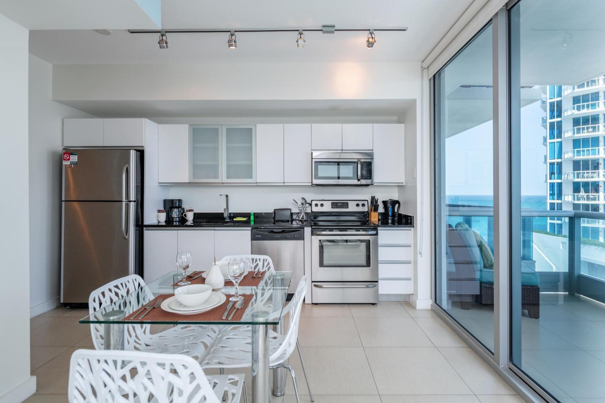 Bluebird Suites Monte Carlo Miami Beach Kamer foto