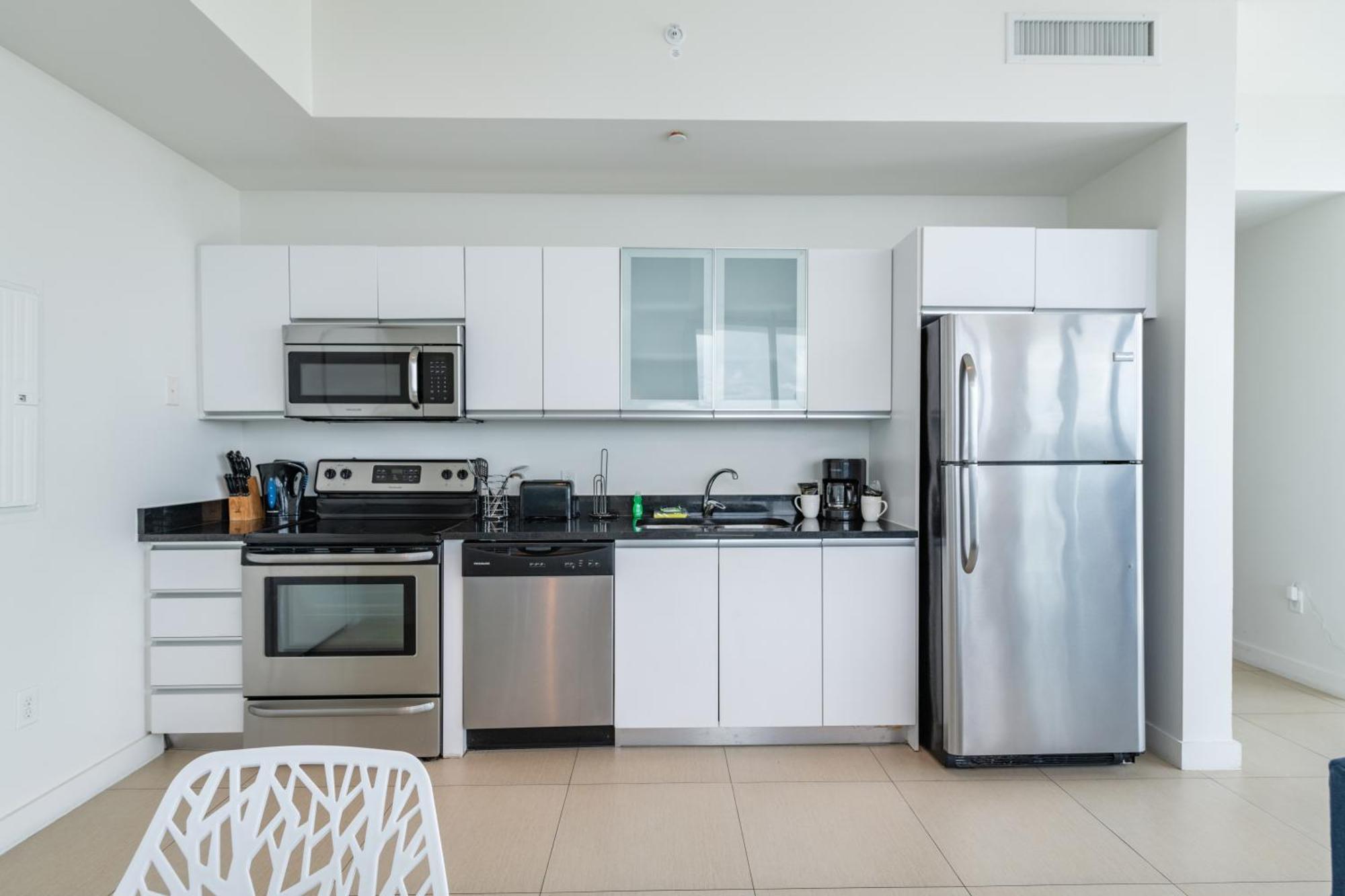 Bluebird Suites Monte Carlo Miami Beach Kamer foto